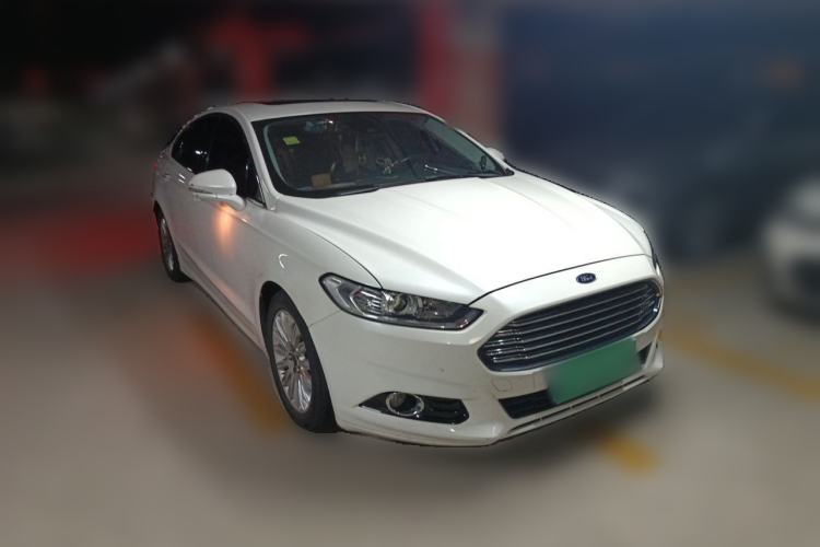 Used Ford Mondeo 2013 2.0L GTDi 200 Fashion Edition Front Right 45 Deg