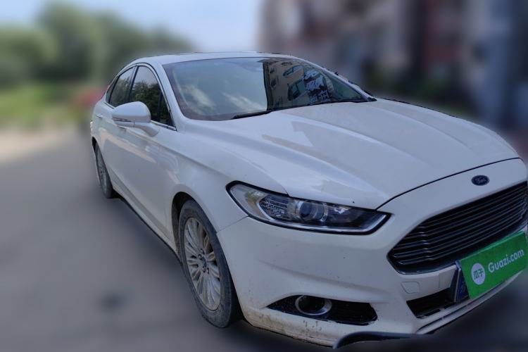 Used Ford Mondeo 2013 2.0L GTDi 200 Fashion Edition Front Right 45 Deg