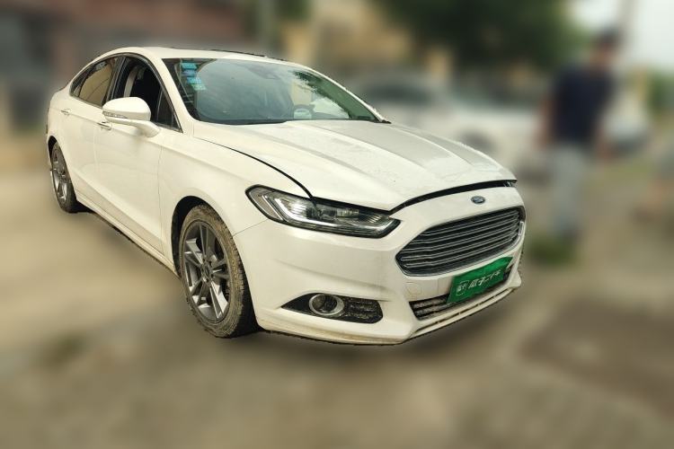 Used Ford Mondeo 2013 2.0L GTDi240 Luxury Sport Model Front Right 45 Deg