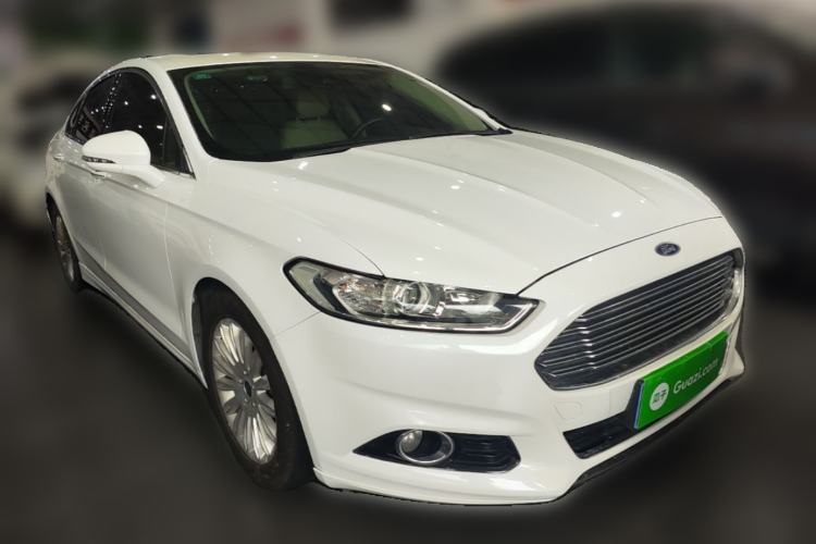 Used Ford Mondeo 2013 2.0L GTDi 200 Fashion Edition Front Right 45 Deg
