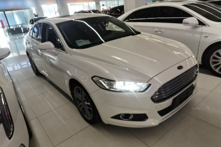 Used Ford Mondeo 2013 2.0L GTDi240 Luxury Sport Model Front Right 45 Deg