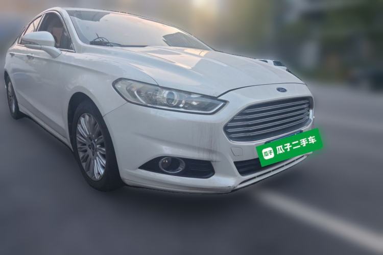 Used Ford Mondeo 2013 2.0L GTDi 200 Fashion Edition Front Right 45 Deg