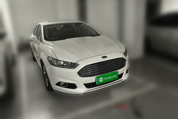 Used Ford Mondeo 2013 2.0L GTDi 200 Fashion Edition Front Right 45 Deg