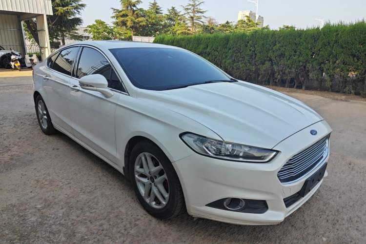 Used Ford Mondeo 2013 1.5L GTDi180 Fashion Edition Front Right 45 Deg