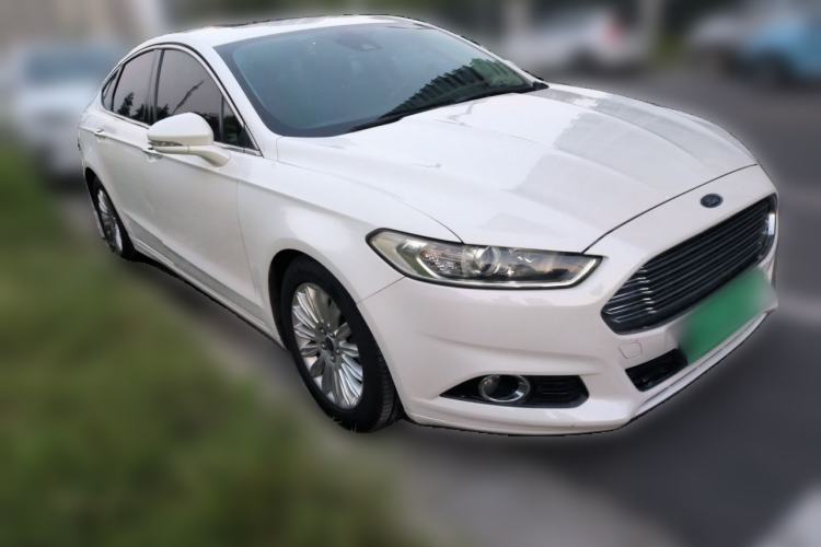 Used Ford Mondeo 2013 2.0L GTDi 200 Fashion Edition Front Right 45 Deg