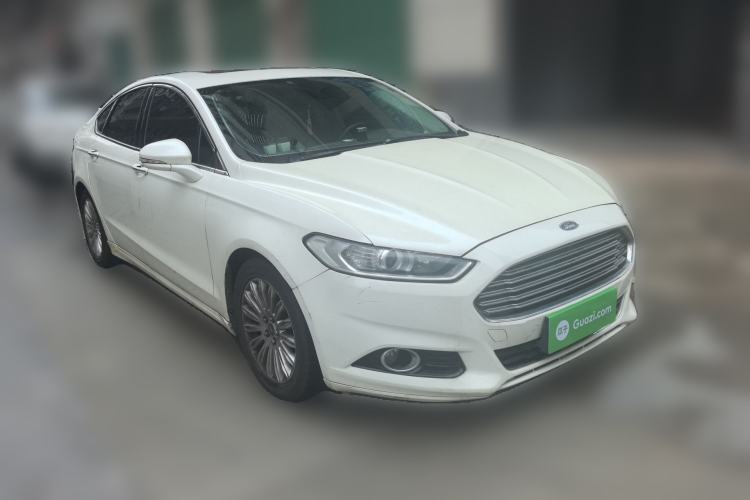 Used Ford Mondeo 2013 2.0L GTDi 200 Fashion Edition Front Right 45 Deg