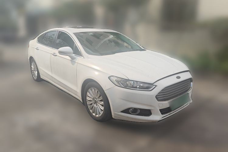Used Ford Mondeo 2013 2.0L GTDi 200 Fashion Edition Front Right 45 Deg