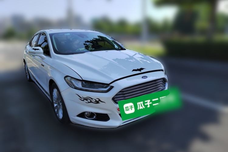 Used Ford Mondeo 2013 2.0L GTDi 200 Fashion Edition Front Right 45 Deg