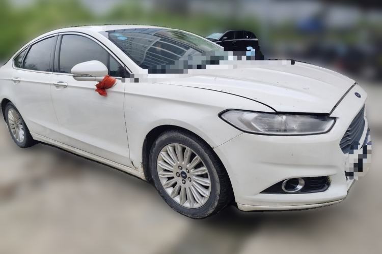 Used Ford Mondeo 2013 2.0L GTDi 200 Fashion Edition Front Right 45 Deg