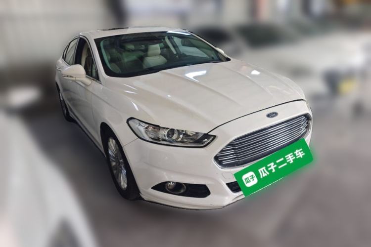 Used Ford Mondeo 2013 2.0L GTDi 200 Fashion Edition Front Right 45 Deg