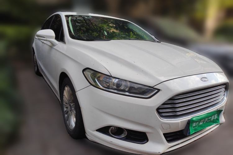 Used Ford Mondeo 2013 2.0L GTDi 200 Fashion Edition Front Right 45 Deg