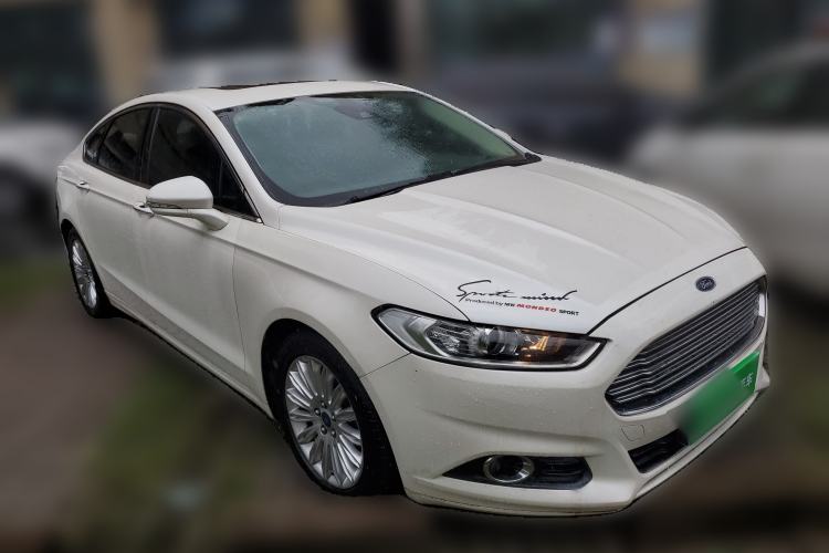 Used Ford Mondeo 2013 2.0L GTDi 200 Fashion Edition Front Right 45 Deg