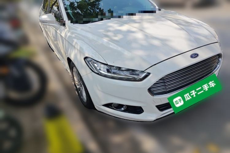 Used Ford Mondeo 2013 2.0L GTDi 200 Luxury Model Front Right 45 Deg