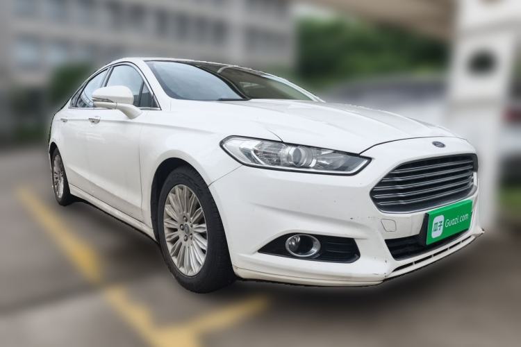 Used Ford Mondeo 2013 2.0L GTDi 200 Fashion Edition Front Right 45 Deg