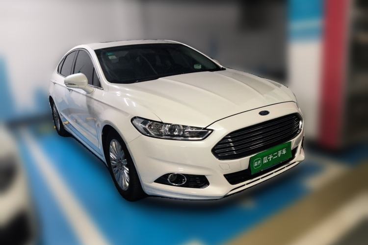Used Ford Mondeo 2013 2.0L GTDi 200 Fashion Edition Front Right 45 Deg