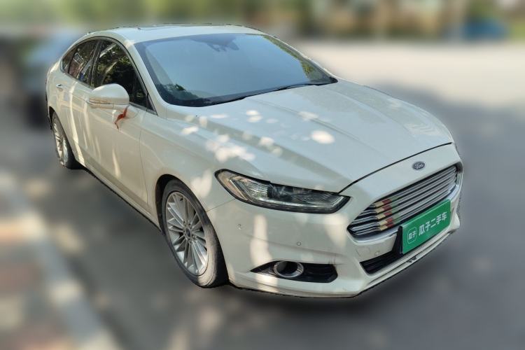 Used Ford Mondeo 2013 2.0L GTDi240 Ultimate Edition Front Right 45 Deg