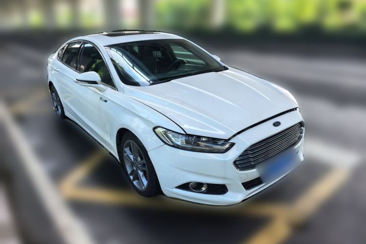 Used Ford Mondeo 2013 2.0L GTDi240 Luxury Sport Model Front Right 45 Deg
