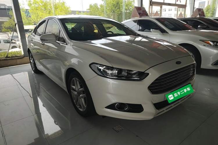 Used Ford Mondeo 2013 1.5L GTDi180 Fashion Edition Front Right 45 Deg