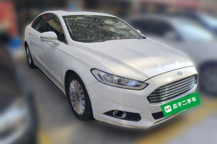 Used Ford Mondeo 2013 2.0L GTDi 200 Fashion Edition Front Right 45 Deg