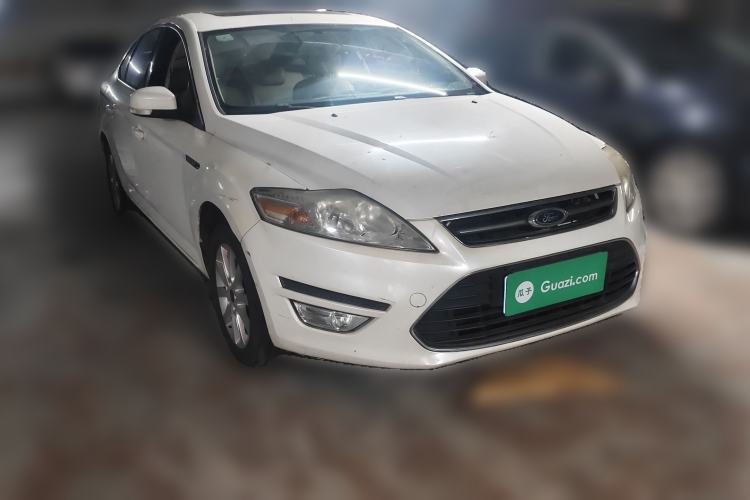 Used Ford Mondeo 2013 2.3L Fashion Edition Front Right 45 Deg