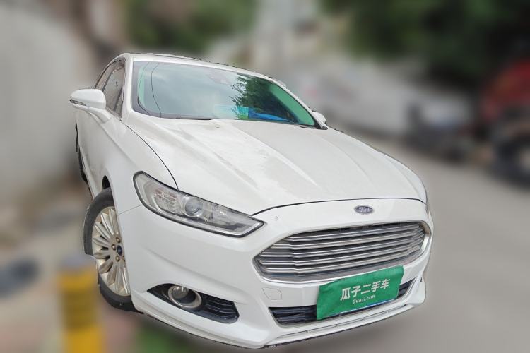 Used Ford Mondeo 2013 2.0L GTDi 200 Fashion Edition Front Right 45 Deg