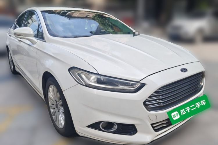 Used Ford Mondeo 2013 2.0L GTDi 200 Fashion Edition Front Right 45 Deg