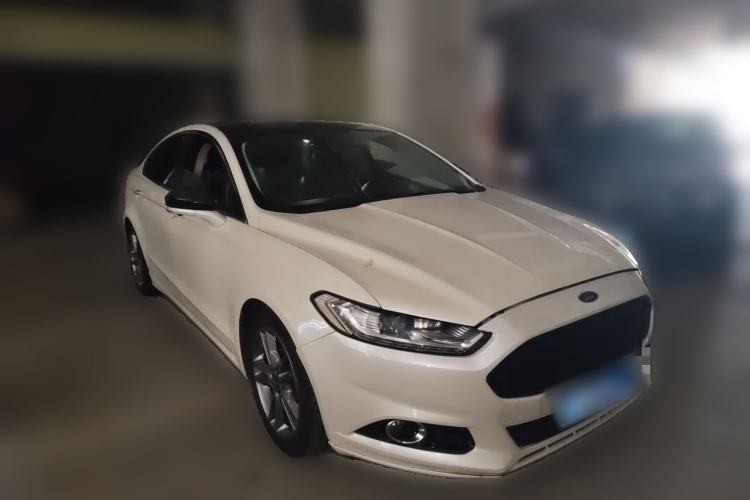 Used Ford Mondeo 2013 2.0L GTDi240 Luxury Sport Model Front Right 45 Deg