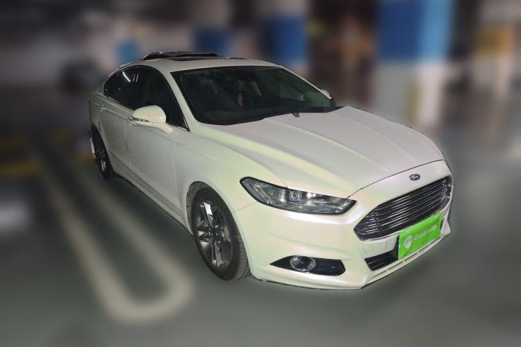 Used Ford Mondeo 2013 2.0L GTDi240 Luxury Sport Model Front Right 45 Deg