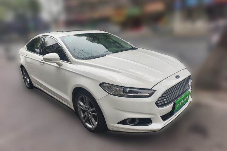 Used Ford Mondeo 2013 2.0L GTDi240 Luxury Sport Model Front Right 45 Deg