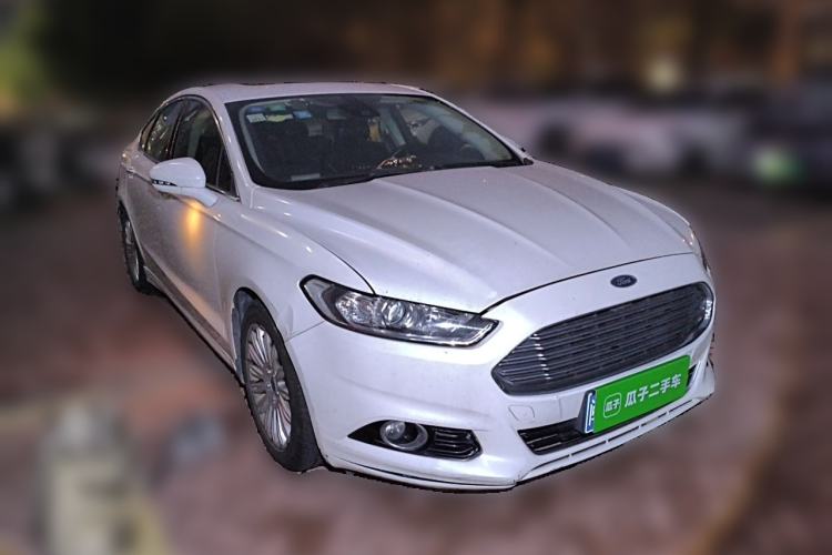 Used Ford Mondeo 2013 2.0L GTDi 200 Fashion Edition Front Right 45 Deg