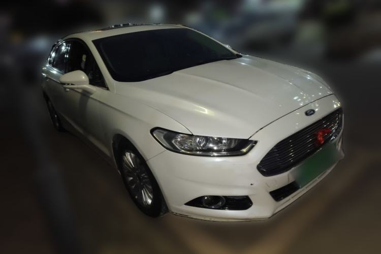 Used Ford Mondeo 2013 2.0L GTDi 200 Fashion Edition Front Right 45 Deg