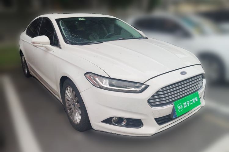 Used Ford Mondeo 2013 2.0L GTDi 200 Fashion Edition Front Right 45 Deg