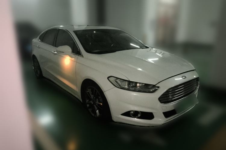 Used Ford Mondeo 2013 2.0L GTDi240 Luxury Sport Model Front Right 45 Deg