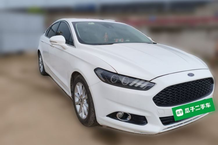 Used Ford Mondeo 2013 2.0L GTDi 200 Fashion Edition Front Right 45 Deg