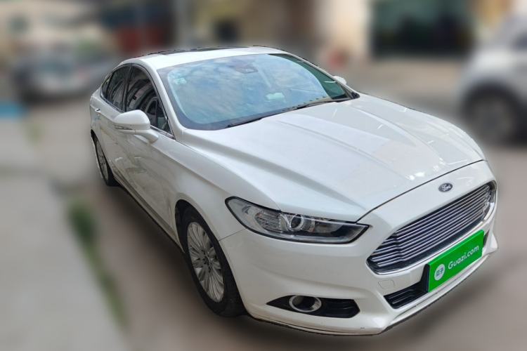 Used Ford Mondeo 2013 2.0L GTDi 200 Fashion Edition Front Right 45 Deg