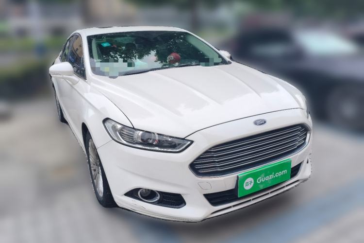 Used Ford Mondeo 2013 2.0L GTDi 200 Fashion Edition Front Right 45 Deg
