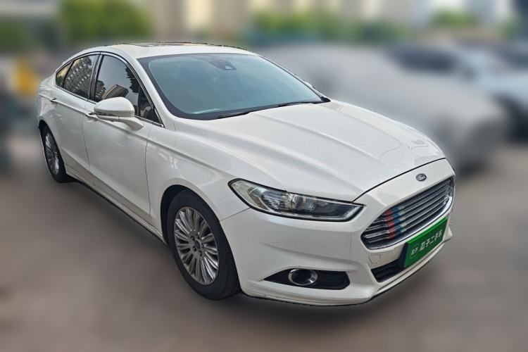Used Ford Mondeo 2013 2.0L GTDi 200 Fashion Edition Front Right 45 Deg