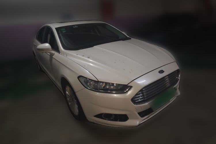 Used Ford Mondeo 2013 2.0L GTDi 200 Fashion Edition Front Right 45 Deg