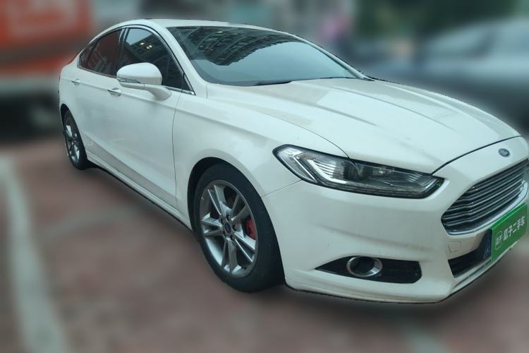 Used Ford Mondeo 2013 2.0L GTDi240 Luxury Sport Model Front Right 45 Deg