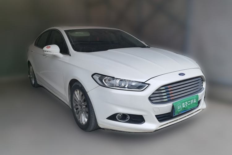 Used Ford Mondeo 2013 2.0L GTDi 200 Fashion Edition Front Right 45 Deg