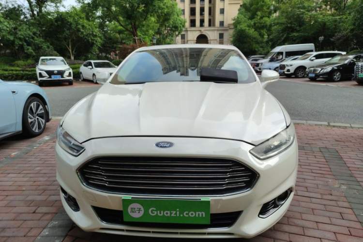 Used Ford Mondeo 2013 2.0L GTDi 200 Fashion Edition Front