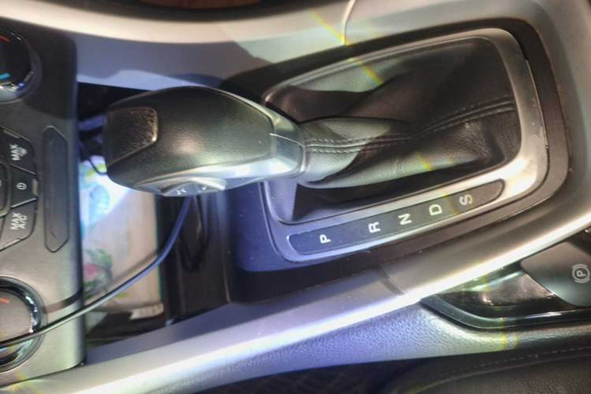 Used Ford Mondeo 2013 1.5L GTDi180 Fashion Edition Gear Lever