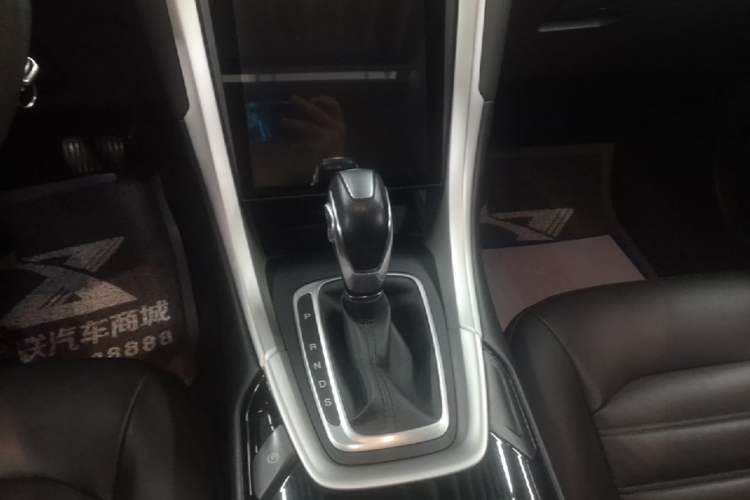 Used Ford Mondeo 2013 1.5L GTDi180 Fashion Edition Gear Lever