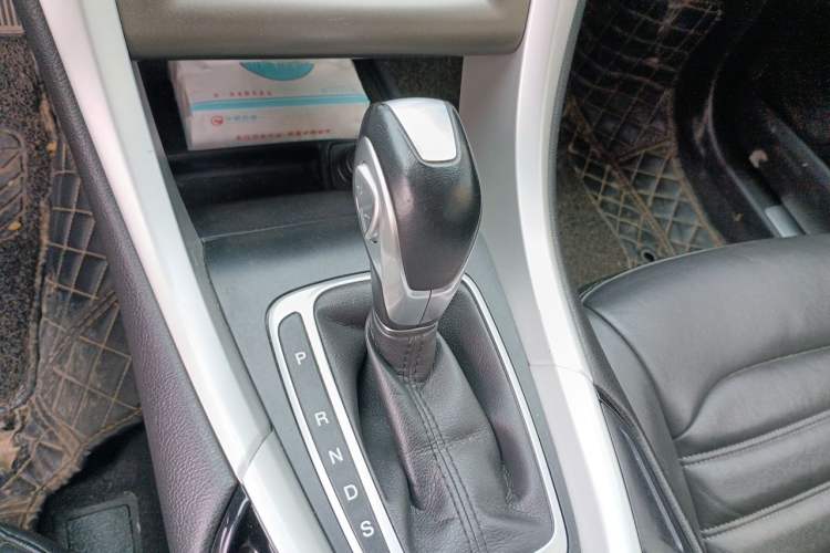 Used Ford Mondeo 2013 1.5L GTDi180 Fashion Edition Gear Lever