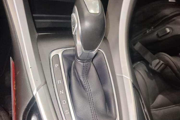 Used Ford Mondeo 2013 1.5L GTDi180 Fashion Edition Gear Lever