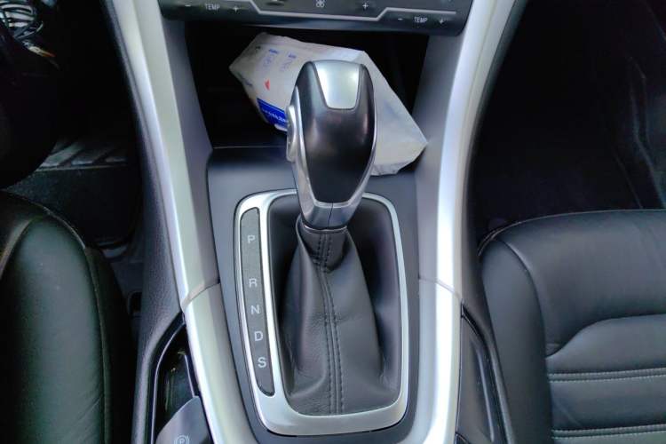 Used Ford Mondeo 2013 1.5L GTDi180 Fashion Edition Gear Lever