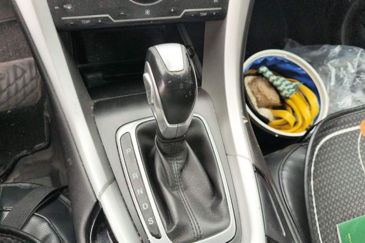 Used Ford Mondeo 2013 1.5L GTDi180 Fashion Edition Gear Lever