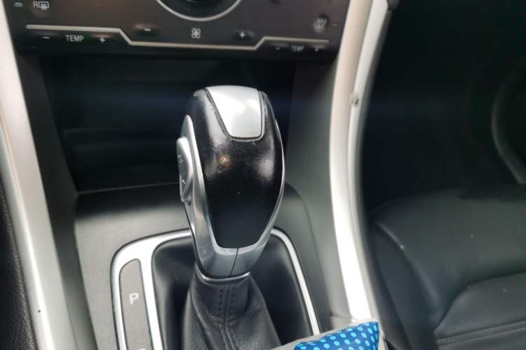 Used Ford Mondeo 2013 1.5L GTDi180 Fashion Edition Gear Lever