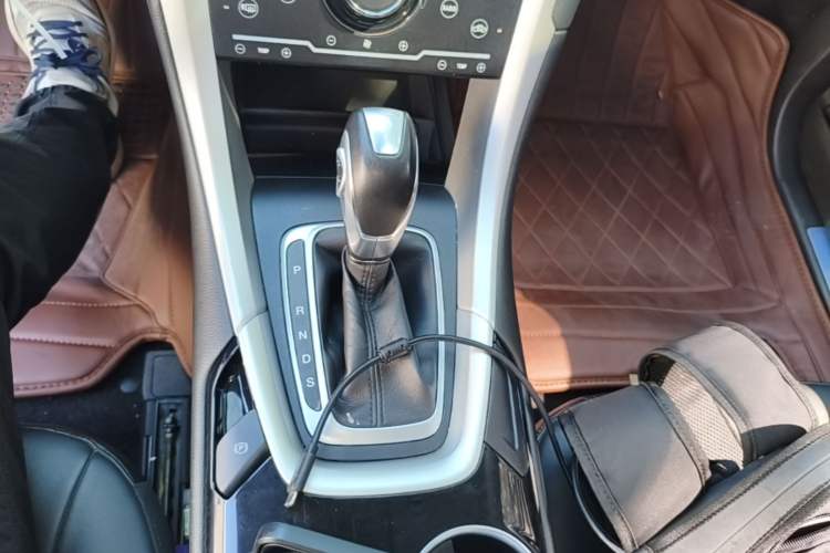 Used Ford Mondeo 2013 1.5L GTDi180 Fashion Edition Gear Lever