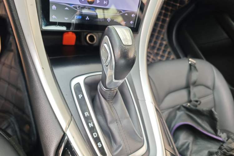 Used Ford Mondeo 2013 1.5L GTDi180 Fashion Edition Gear Lever